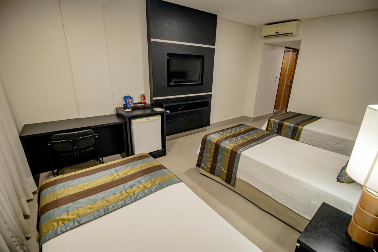 Like Ue Hotel Goiânia Eksteriør billede