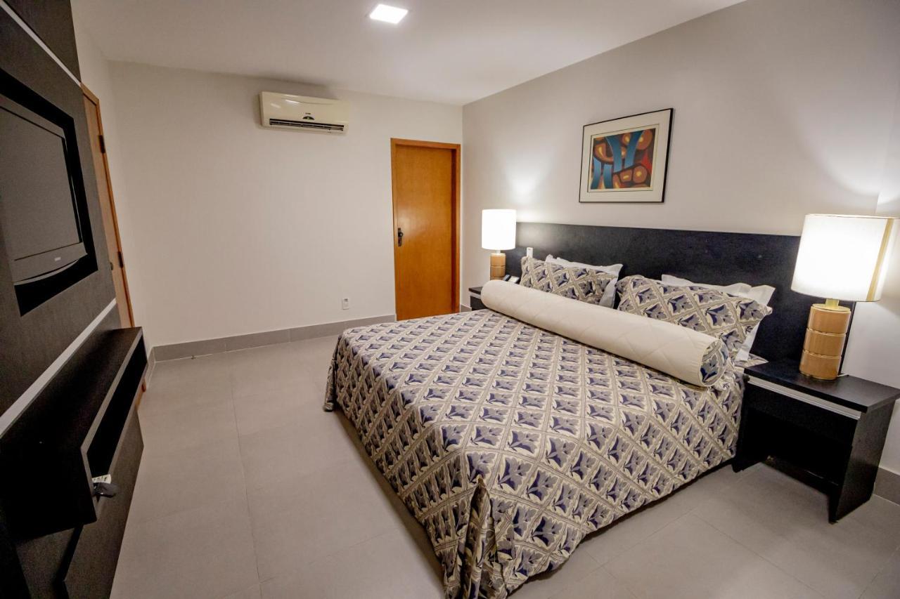 Like Ue Hotel Goiânia Eksteriør billede