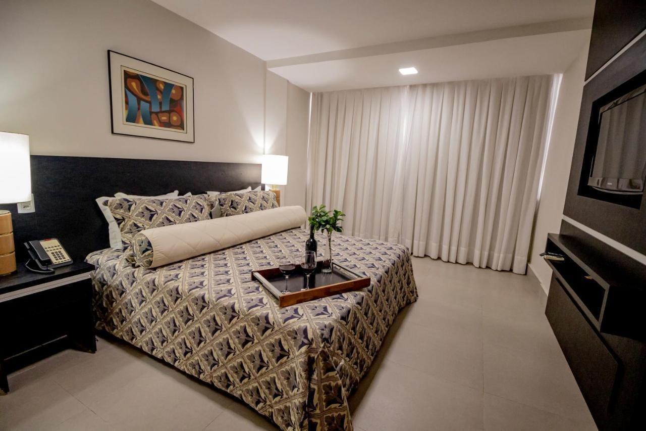 Like Ue Hotel Goiânia Eksteriør billede