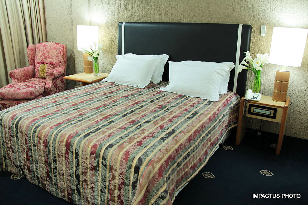 Like Ue Hotel Goiânia Eksteriør billede