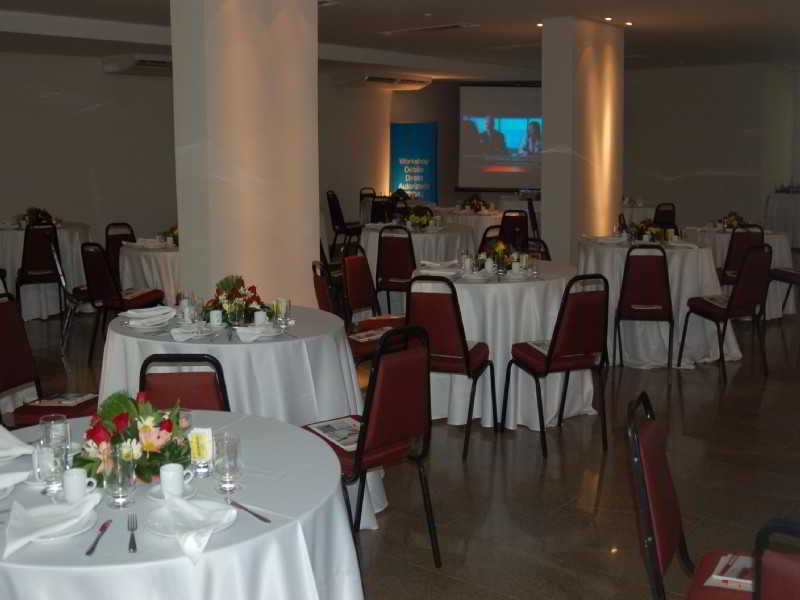 Like Ue Hotel Goiânia Eksteriør billede