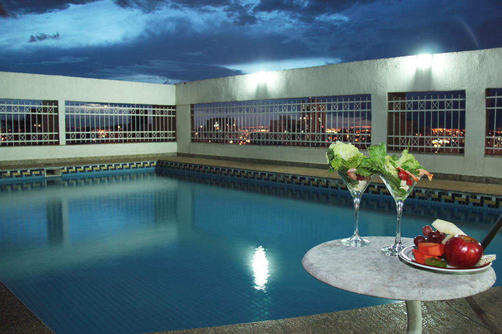 Like Ue Hotel Goiânia Eksteriør billede